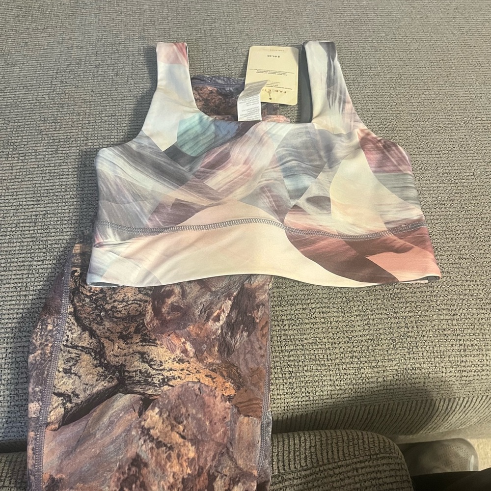 Fabletics Sports Set Size XS - Picture 5 of 8
